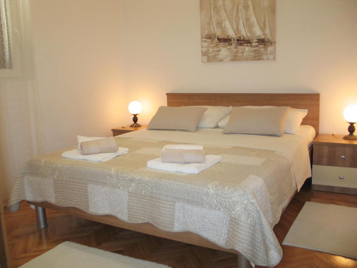 Apartmani Kunteja Pag Town Εξωτερικό φωτογραφία