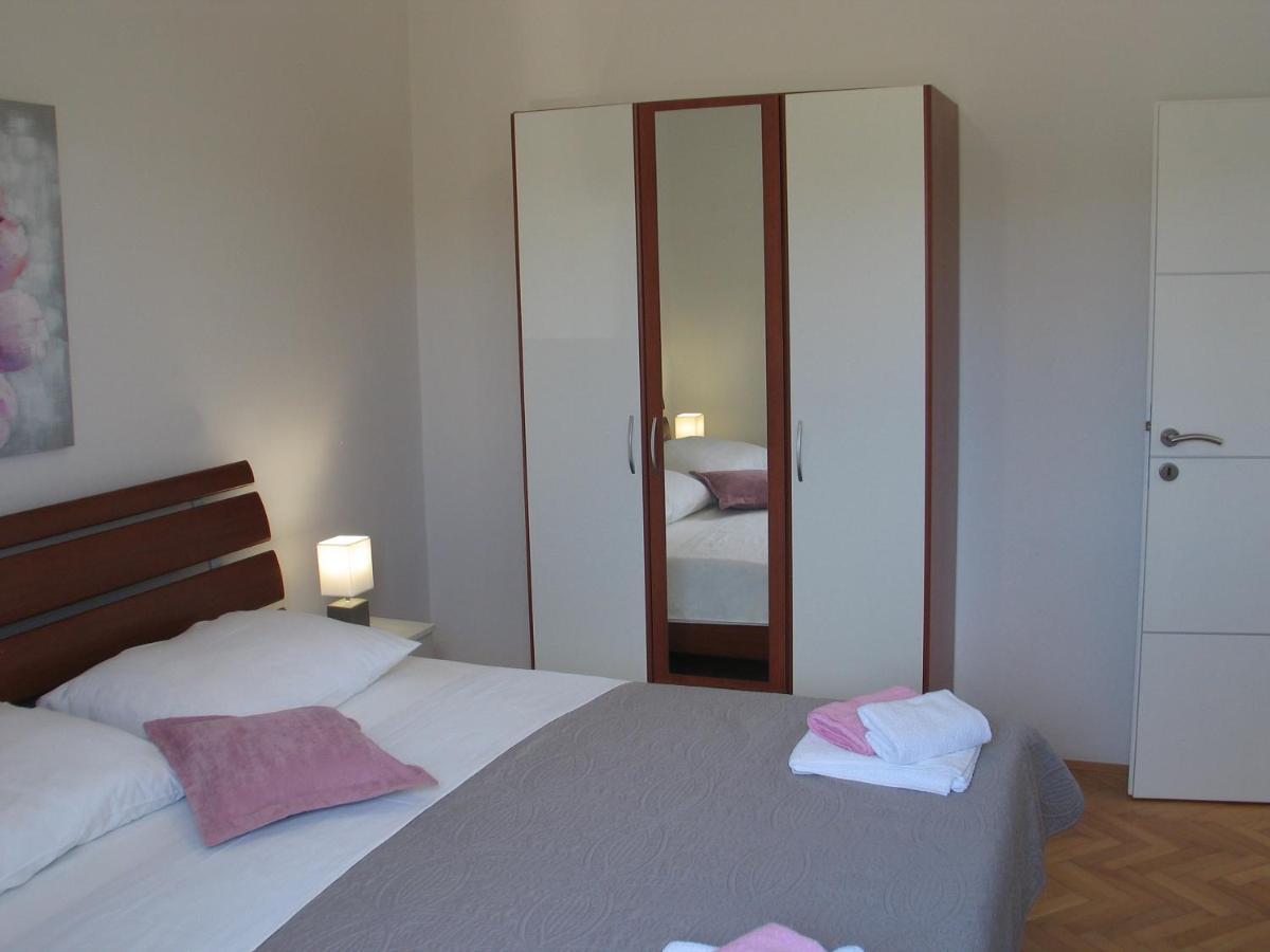 Apartmani Kunteja Pag Town Εξωτερικό φωτογραφία