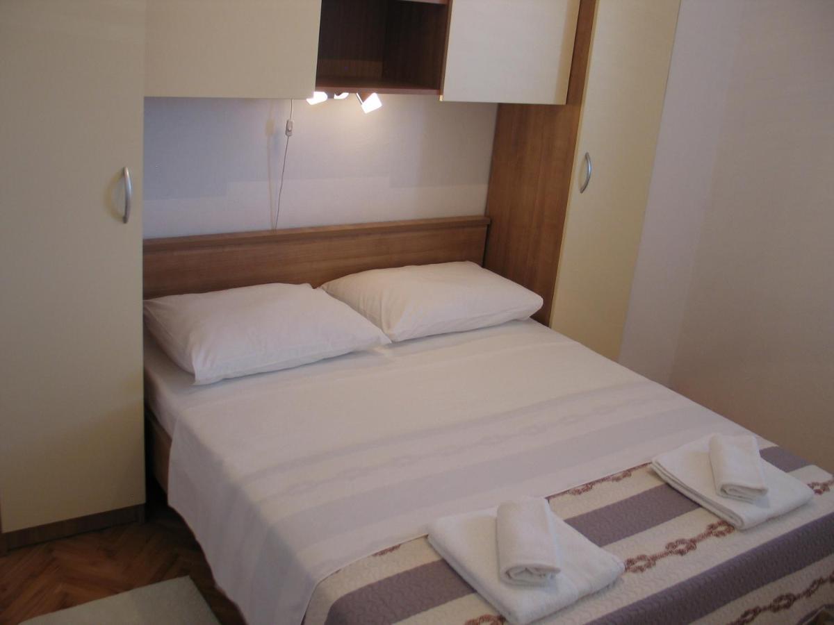 Apartmani Kunteja Pag Town Εξωτερικό φωτογραφία